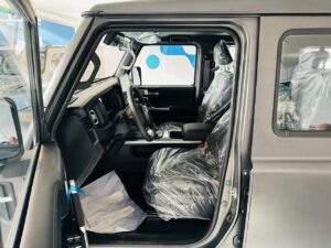 مقعدة السائق باو 212 T01