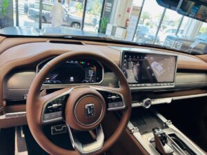 شاشة تانك 700