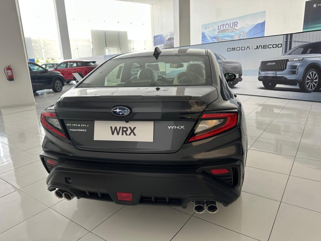شكمان سوبارو WRX