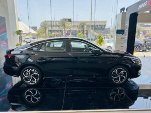 مقابض إم جي GT 2027