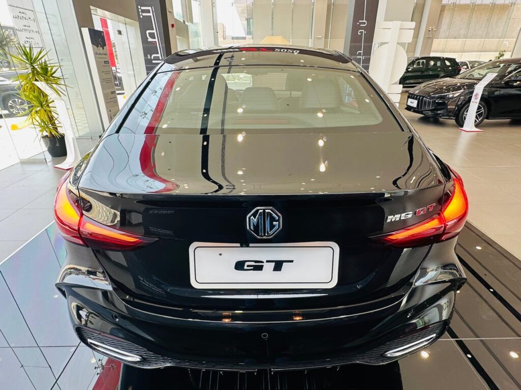 شعار إم جي GT