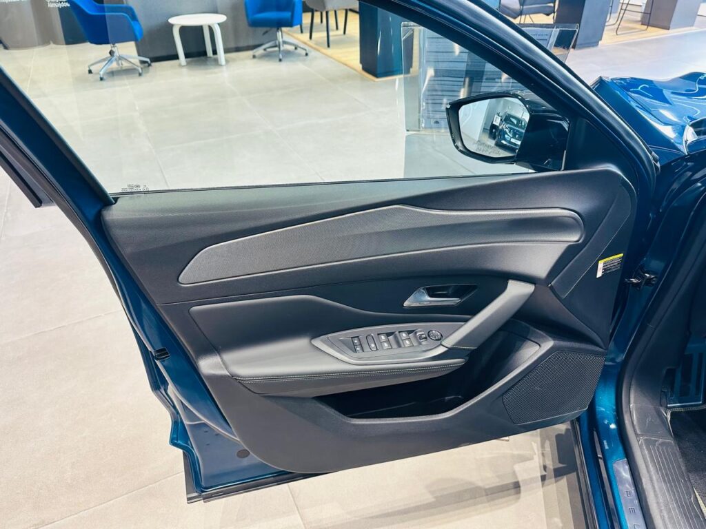 ابواب بيجو 408