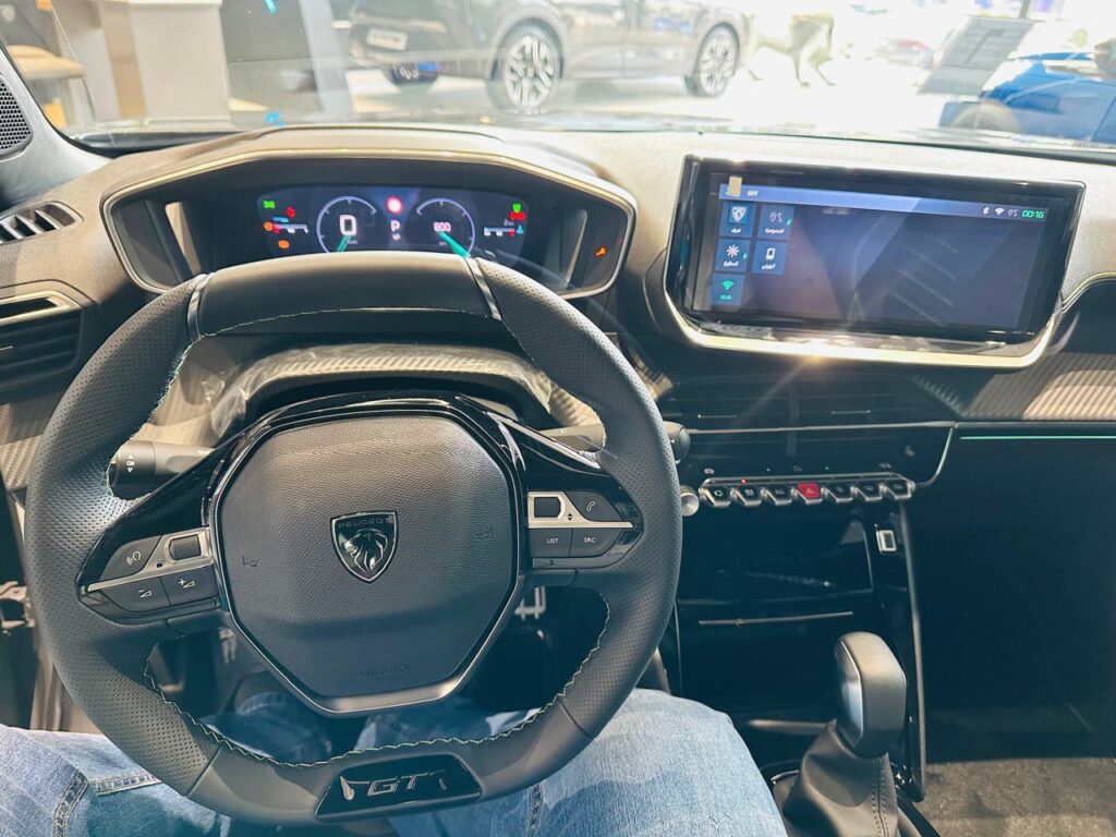 مواصفات بيجو 408