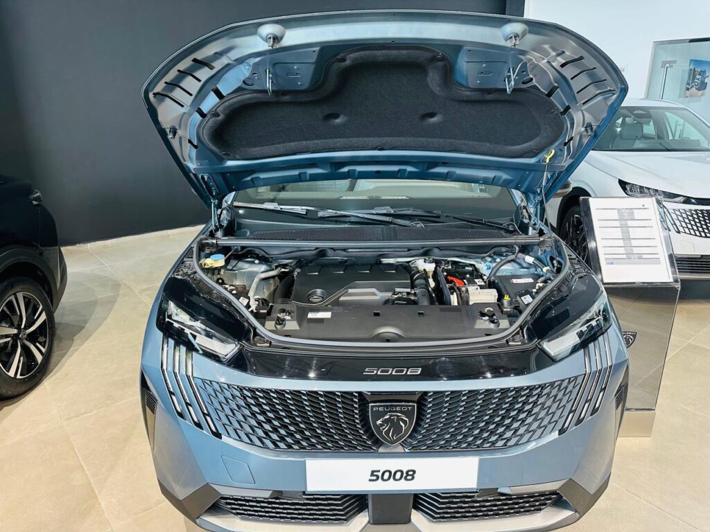 شعار بيجو 5008