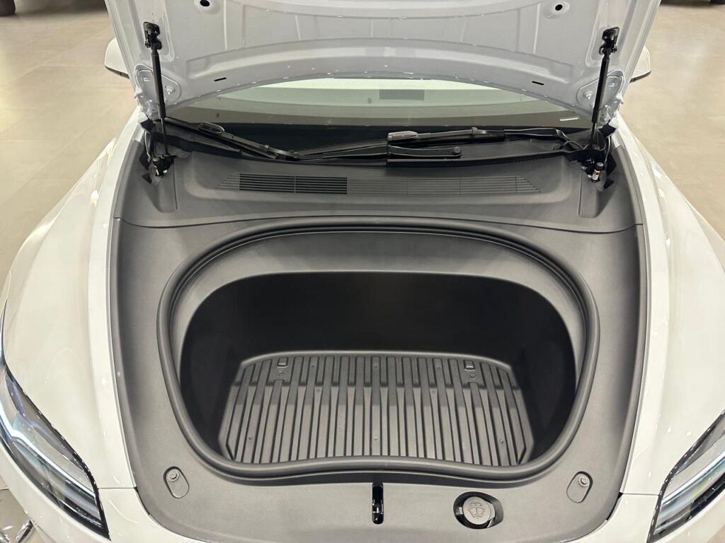 محرك تسلا Model 3
