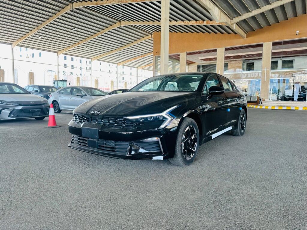 كيا K5 2027 الجديدة