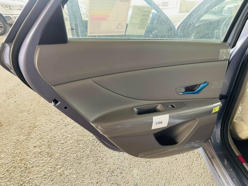 باب هيونداي النترا