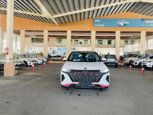 زجاج دونج فينج AX7 ماخ
